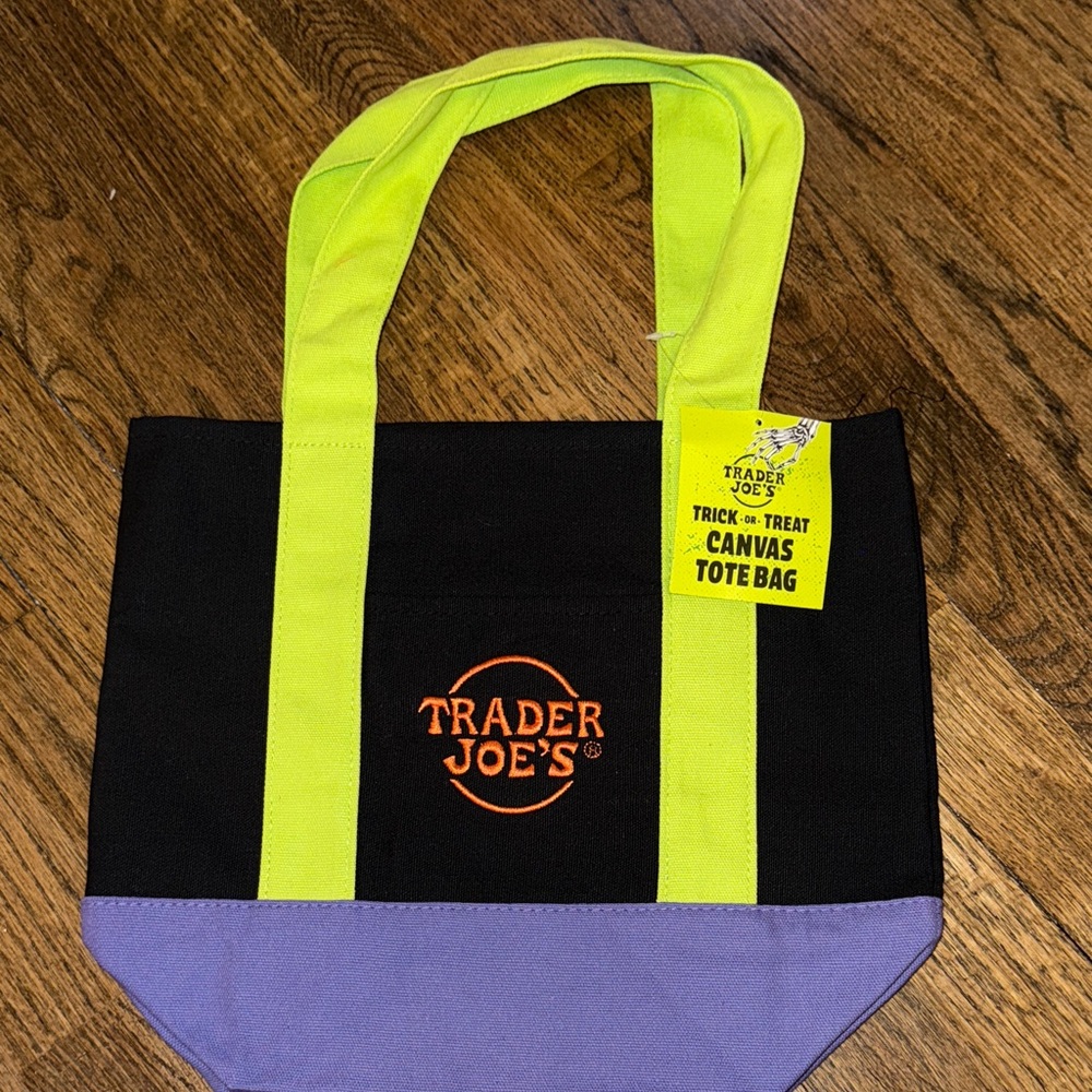 🎃Trader Joe’s Halloween Tote Bag NWT